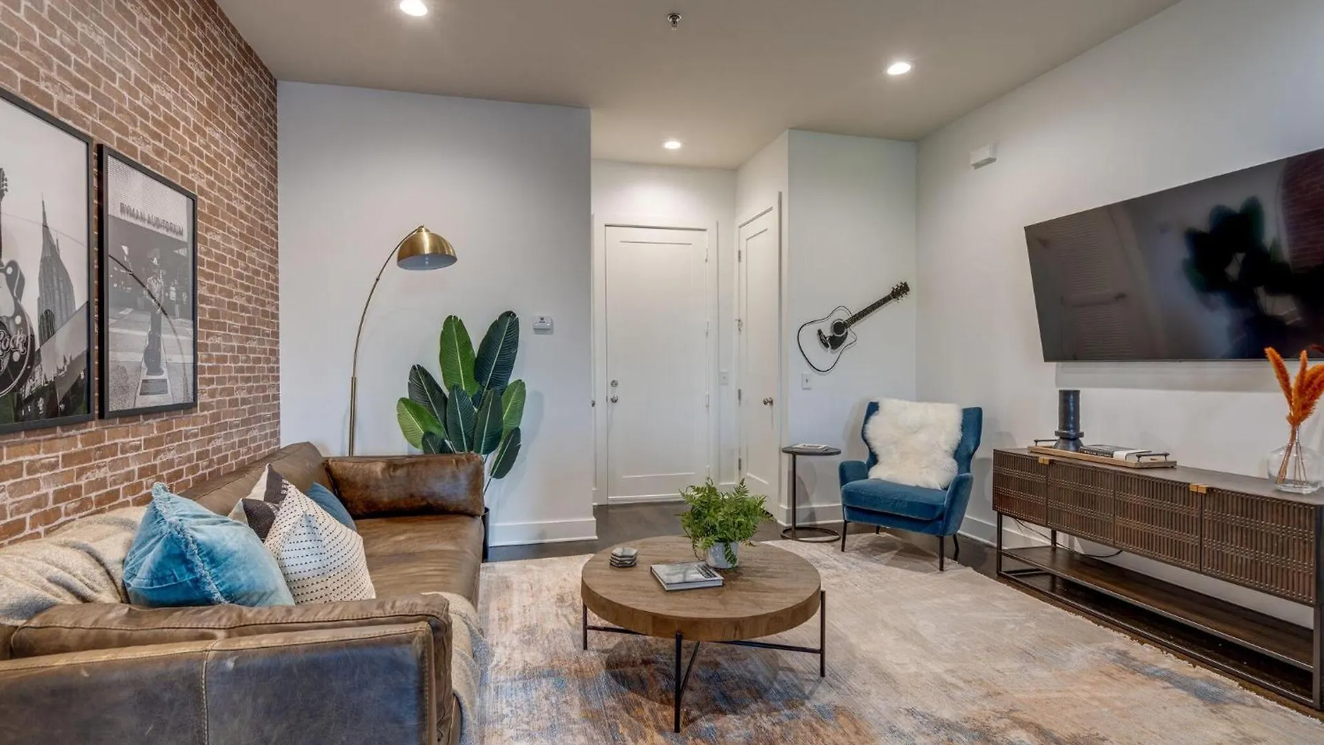 Lofts At 30Th - Urban Bungalow - Minutes To Broadway Nashville 0*,  United States